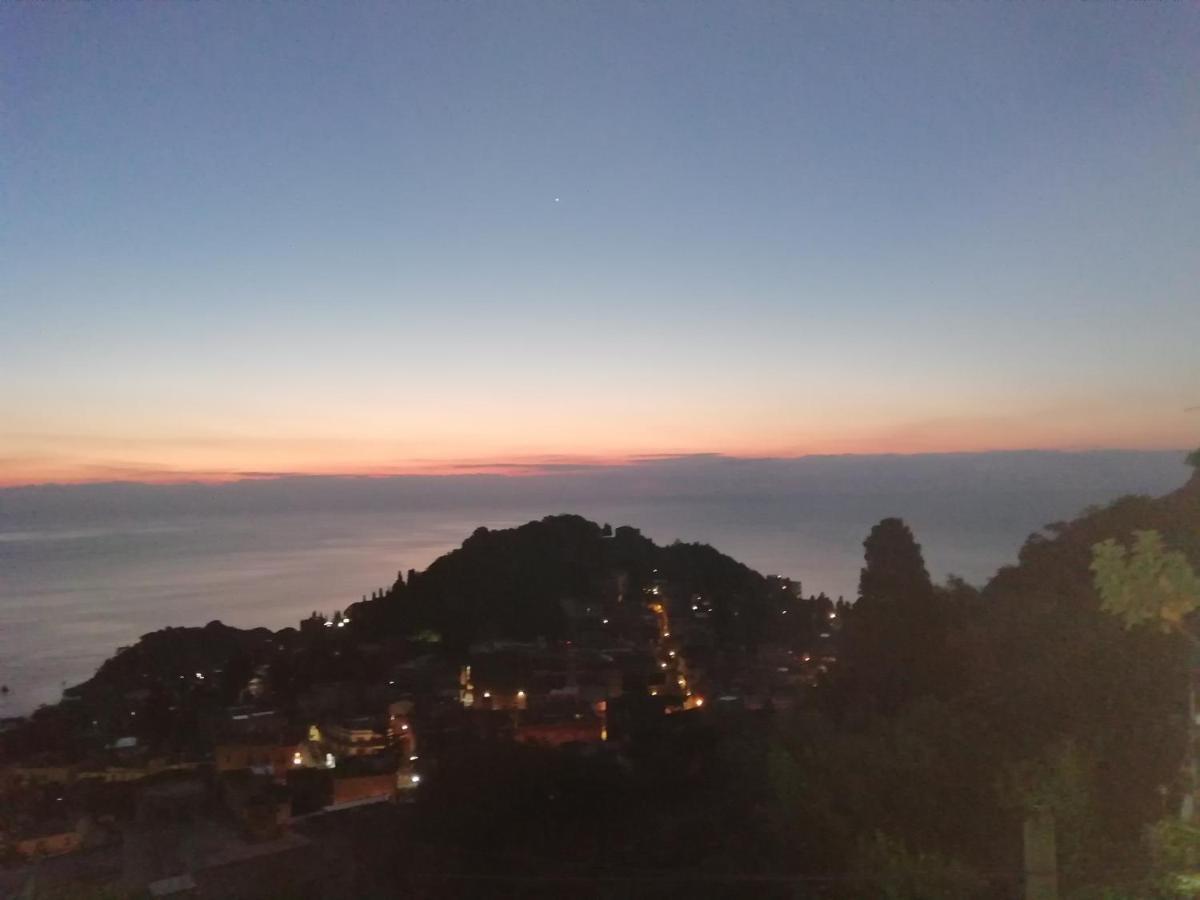 U Castiddanu Breathtaking View Apartment Taormina Bagian luar foto